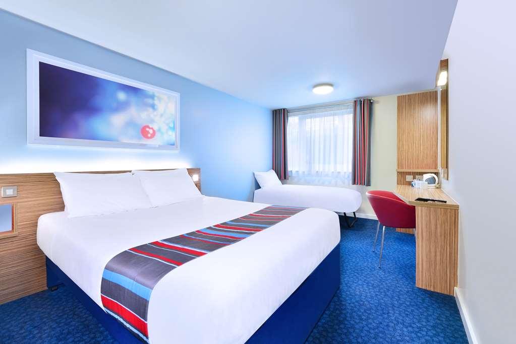 Travelodge Glasgow Braehead Hotel Renfrew Room photo